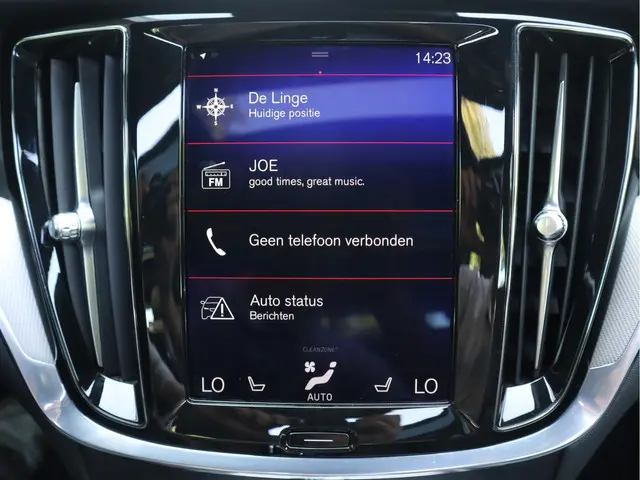 Volvo V60 2.0 T4 R-Design 2020 Benzine 47