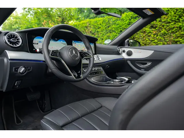 Mercedes-Benz E-Klasse Cabrio 200e 4MATIC 2021 Benzine