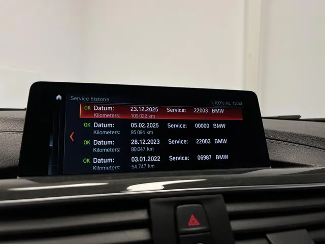 BMW 3 Serie Touring 330i M Sport Edition 2018 Benzine 20