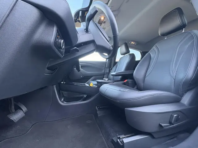 Ford Mustang Mach-E RWD 75 kWh 2023 Elektrisch 17