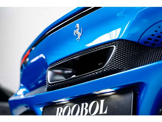 Ferrari 296 GTS 2024 Hybride Benzine 5
