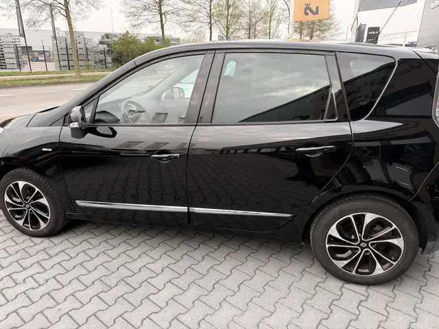 Renault Scénic 1.2 TCe Bose 2014 Benzine 11