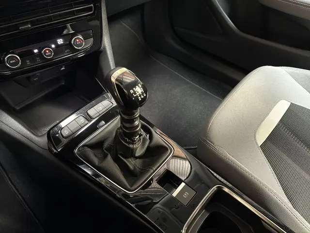 Opel Mokka 1.2 Turbo Elegance 2021 Benzine 9