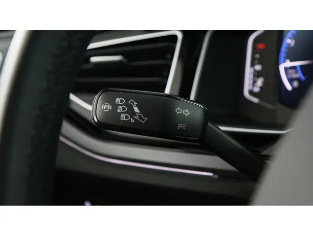 Volkswagen Polo 1.0 TSI 95pk R-Line 2024 Benzine 28