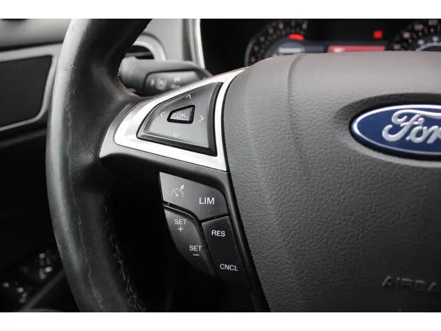 Ford Mondeo Wagon 1.5 Titanium LED/PDC/LMV 2016 Benzine 15