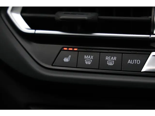 BMW 1 Serie 118i M-Sport Aut. 2023 Benzine 30