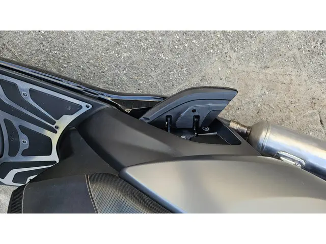 Peugeot Metropolis Scooter RS 400i 2015 Benzine 22