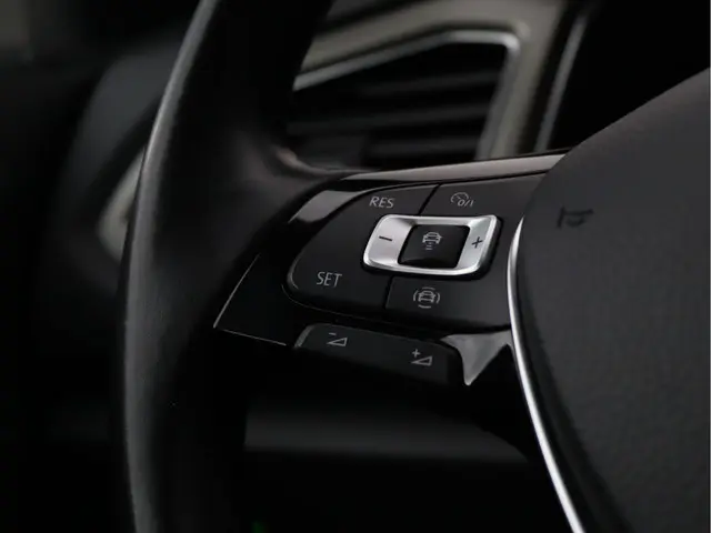 Volkswagen T-Roc 1.0 TSI Style 2020 Benzine 30