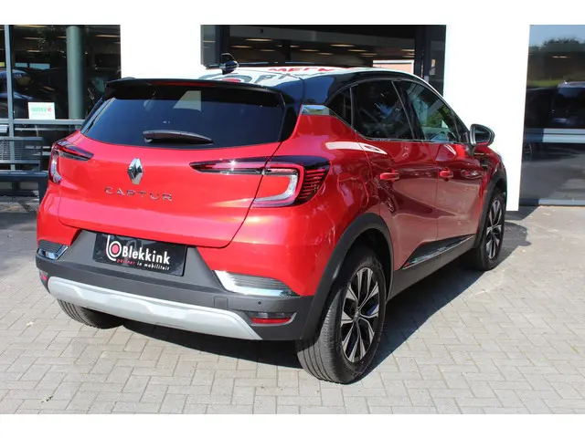 Renault Captur 1.3 EDC 140 Intens AUTOMAAT 2023 Benzine 12