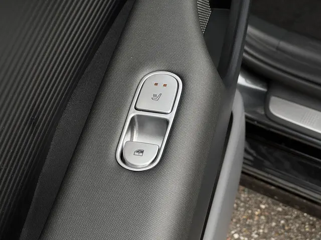 Hyundai IONIQ 6 Business 77.4 kWh 2025 Elektrisch 24