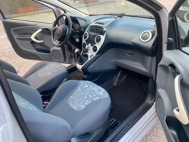 Ford Ka 1.2 Style start/stop 2015 Benzine 10