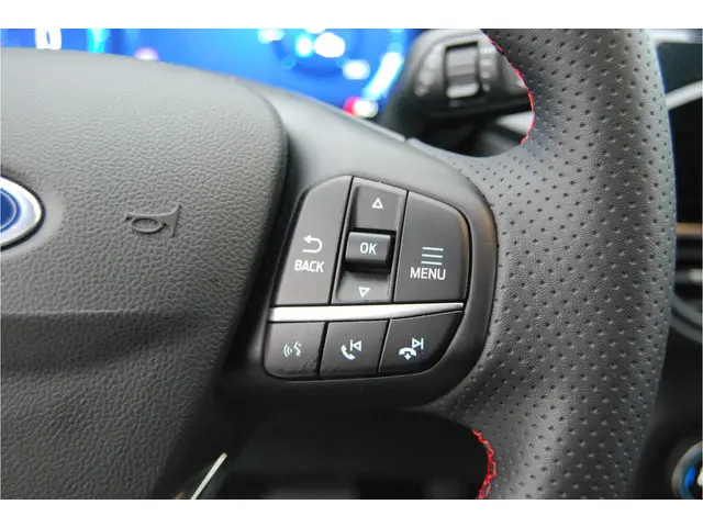 Ford Kuga 2.5 PHEV ST-Line X 2022 Hybride Benzine 18