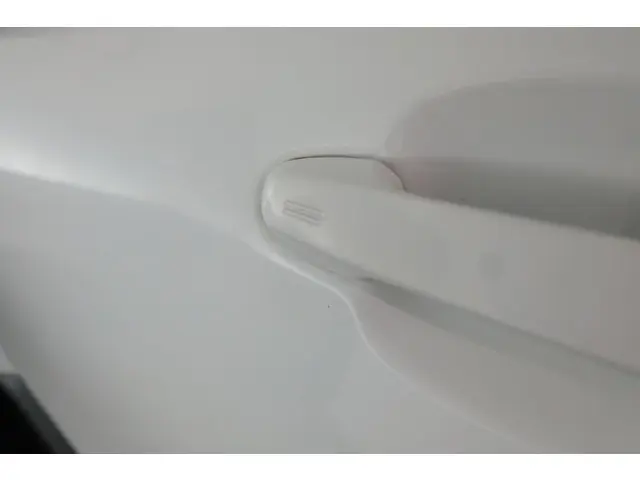 Toyota C-HR 1.8 Hybrid Executive 2018 Hybride Benzine 28