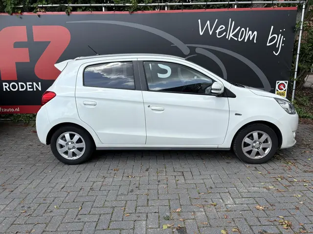 Mitsubishi Space Star 1.0 71pk Intense 2015 Benzine 14