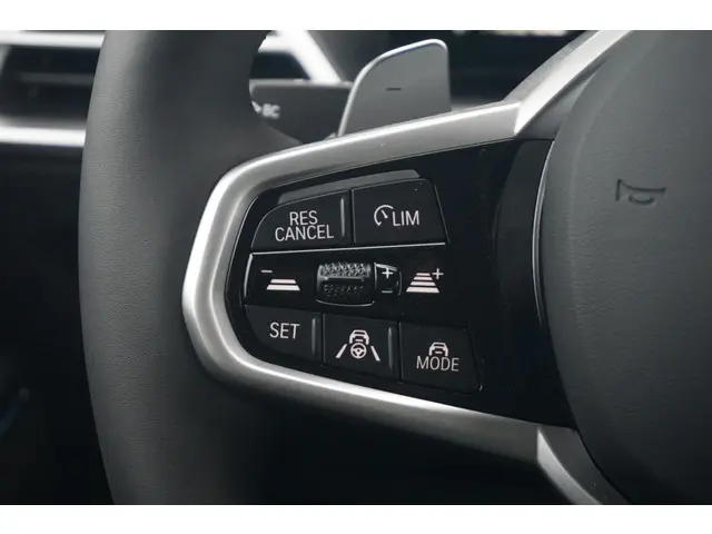 BMW 3 Serie Touring 330e 2025 Hybride Benzine 13