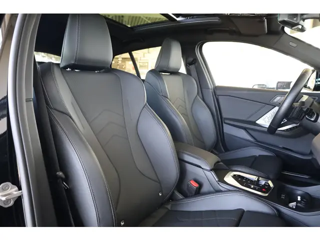 BMW 1 Serie 120 2024 Benzine 8