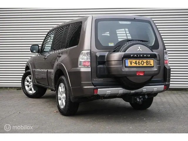 Mitsubishi Pajero 3.2 DI-D Instyle 2013 Diesel 36