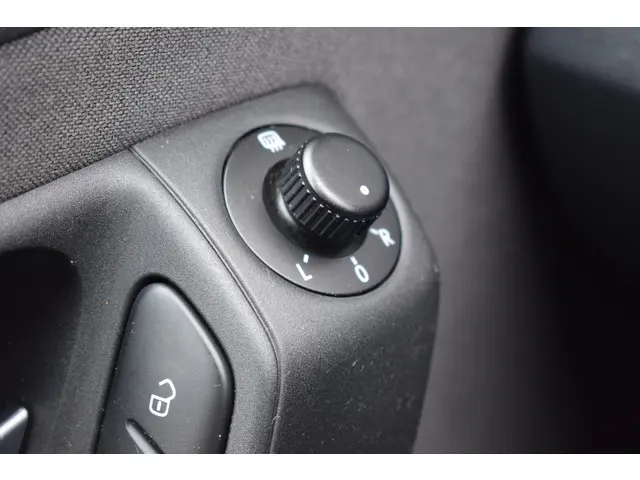 Volkswagen Polo 1.2 TSi 5Drs Comfortline 2012 Benzine 20