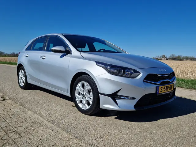 Kia Ceed 1.0 T-GDi !! 6000 km !! 2022 Benzine 8