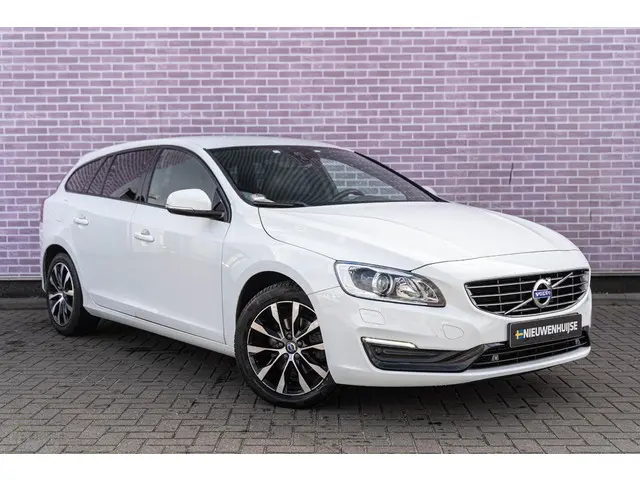Volvo V60 3