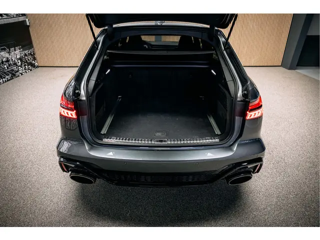 Audi RS6 RS 6 TFSI quattro 2020 Hybride Benzine 15