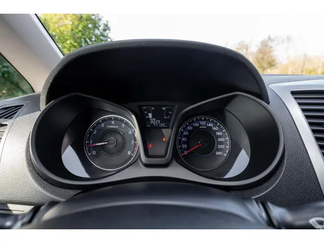 Hyundai ix20 1.4i Pro 77.100 km + NAP NL-auto 2013 Benzine 20