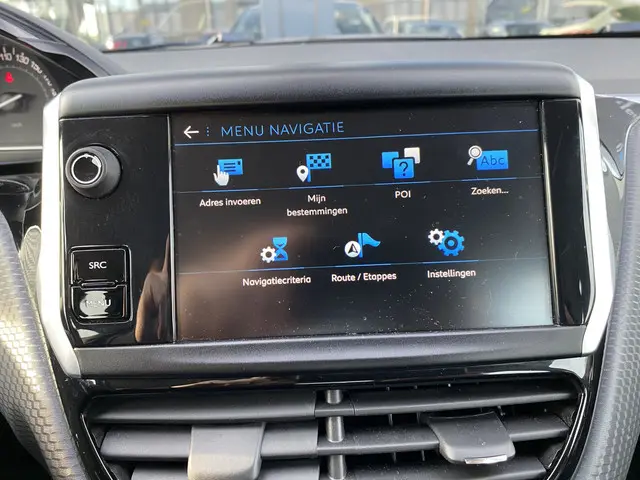 Peugeot 208 1.2 PureTech Allure 2018 Benzine 28