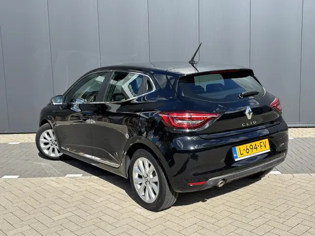 Renault Clio TCe 90 Intens 2021 Benzine 4