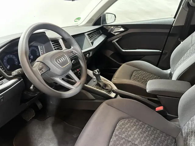 Audi A1 Sportback 30 TFSI Pro Line 2020 Benzine 6