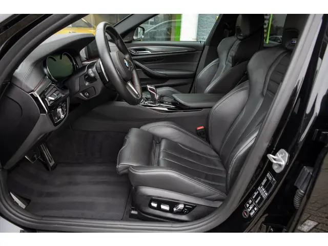 BMW M5 5-serie 2018 Benzine 12