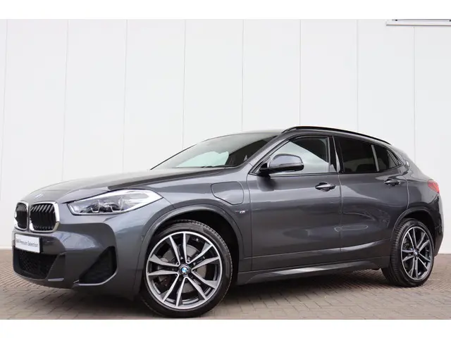 BMW X2 xDrive25e 2021 Hybride Benzine 32