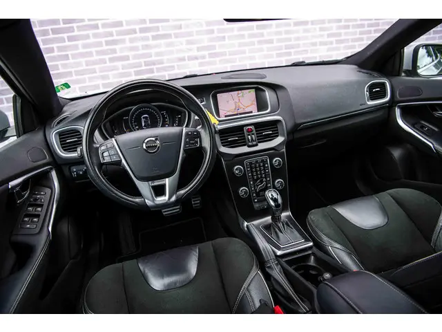 Volvo V40 1.5 T3 Polar+ Sport 2019 Benzine 10
