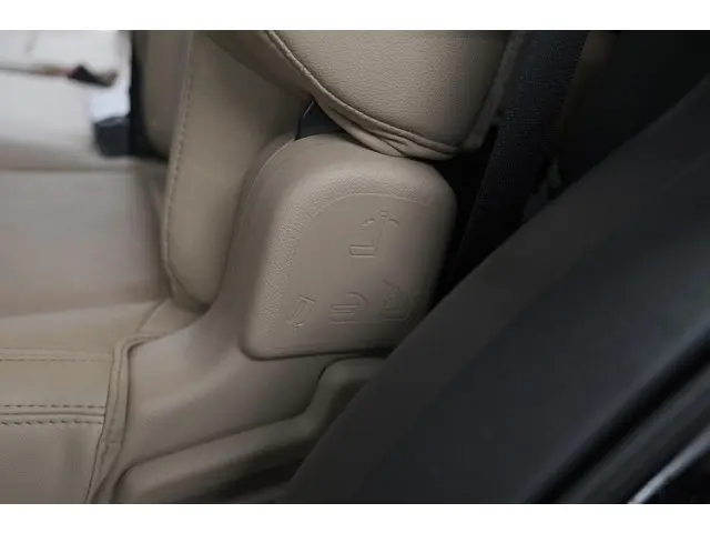 Ford Explorer XLT 2.3 Ecoboost 2019 Benzine 34