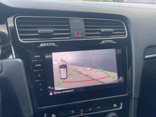 Volkswagen Golf 1.6 TDI Highline Business R 2017 Diesel 20