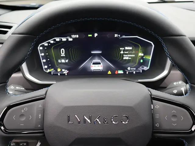 Lynk & Co 01 1.5 2025 Hybride Benzine 22