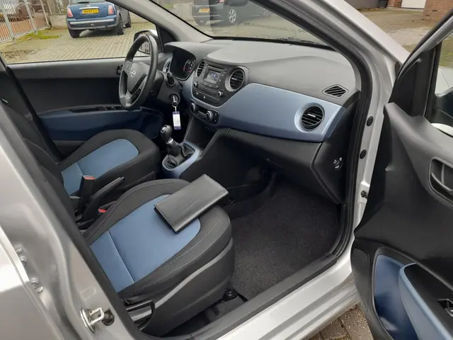 Hyundai i10 1.0i i-Motion Comfort 2016 Benzine 11