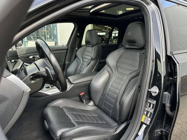 BMW 3 Serie Touring 330e M Pakket 2023 Hybride Benzine 4