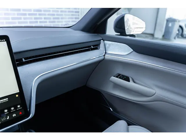 Volvo EX90 Twin Motor Performance Ultra 2025 Elektrisch 42
