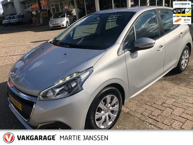 Peugeot 208 1.2 PureTech Blue Lion 2017 Benzine