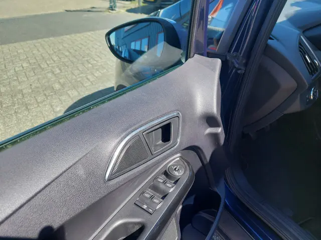 Ford B-MAX 1.0 EcoBoost Titanium 2013 Benzine 10