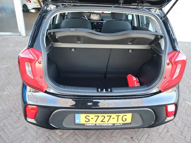 Kia Picanto 1.0 CVVT 67pk DynamicLine 2023 Benzine 20