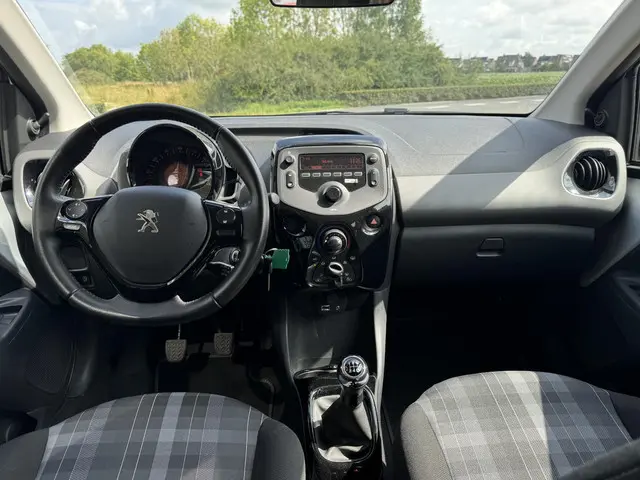 Peugeot 108 1.0 e-VTi Allure 2019 Benzine 22