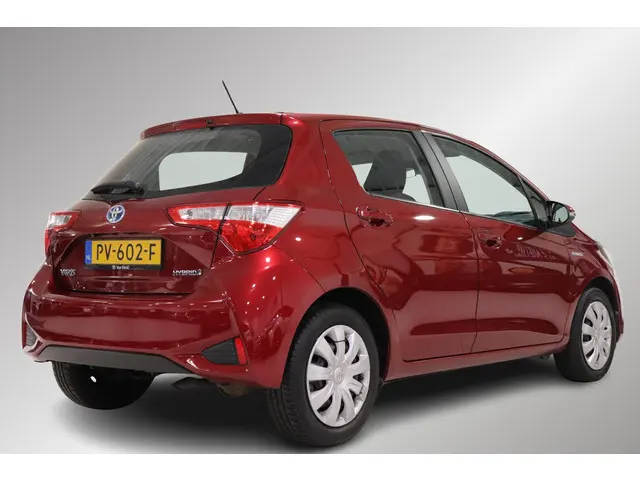 Toyota Yaris 1.5 Hybrid Aspiration, 2017 Hybride Benzine 2