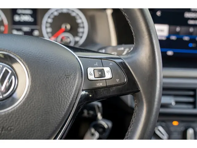 Volkswagen Polo 1.0 TSI Comfortline 2019 Benzine 40