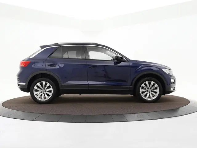Volkswagen T-Roc 1.5 TSI 150PK Style 2020 Benzine 25