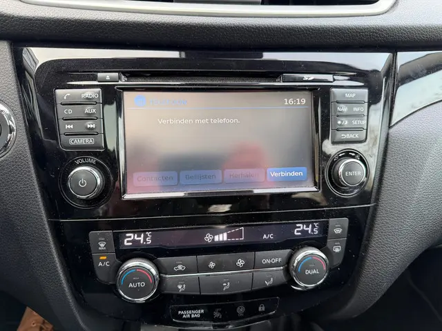 Nissan QASHQAI 1.2 N-Connecta Automaat 2016 Benzine 27