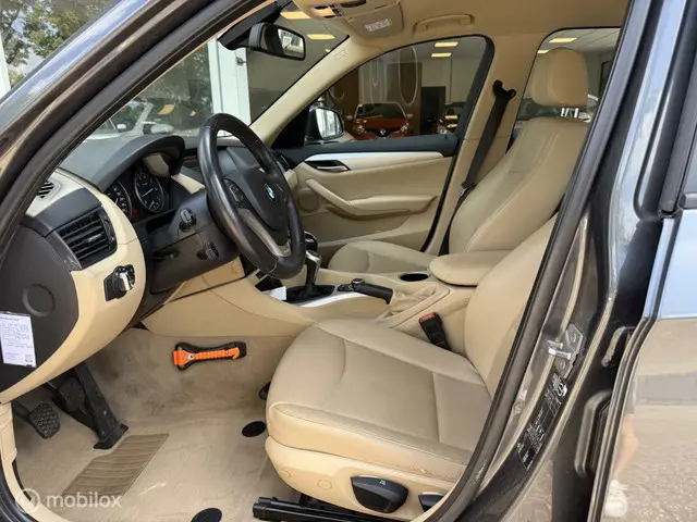 BMW X1 sDrive20i Business 2013 Benzine 9