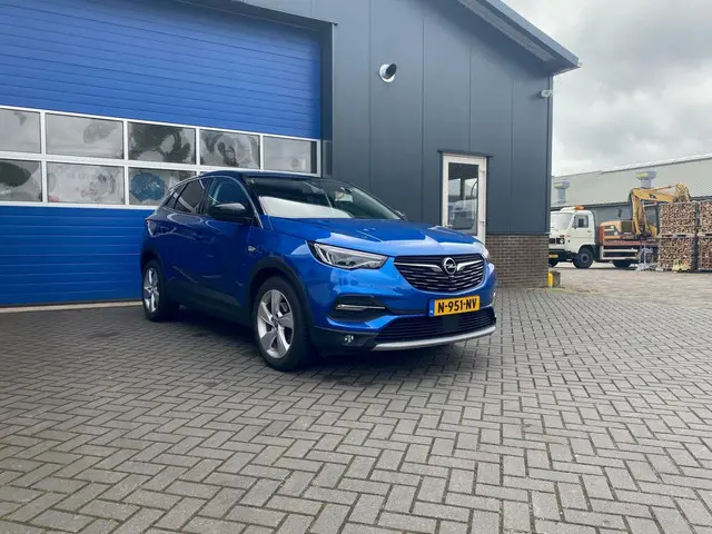 Opel Grandland X Ultimate 2017 Benzine 2
