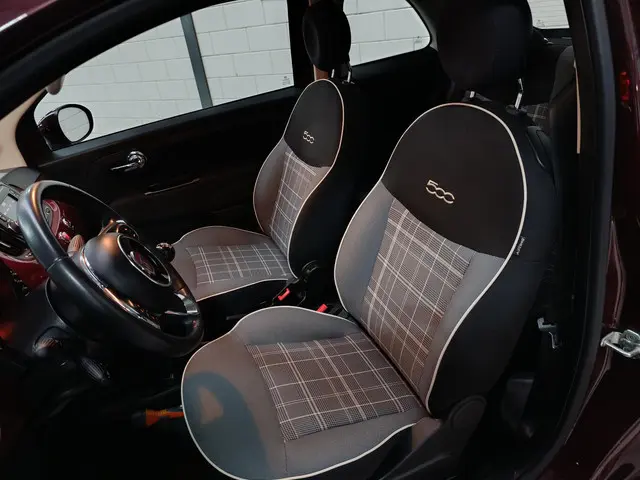 Fiat 500 0.9 TwinAir Turbo Lounge 2018 Benzine 3