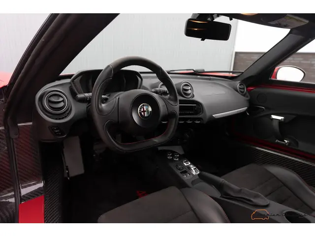 Alfa Romeo 4C 1750TBI TCT 2016 Benzine 4